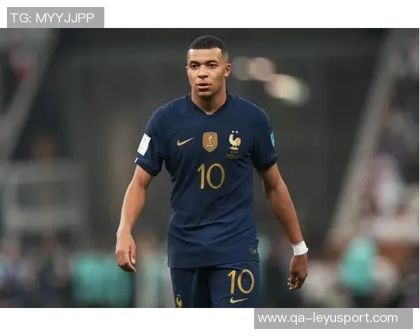 德尚称赞姆巴佩展现队长风范全队为晋级世界杯感到自豪